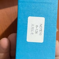 موبايلات امزون هيج شكلها شغلت واحد شغال مال اتصالات ثنينهم ب٣٥ الواحد ...