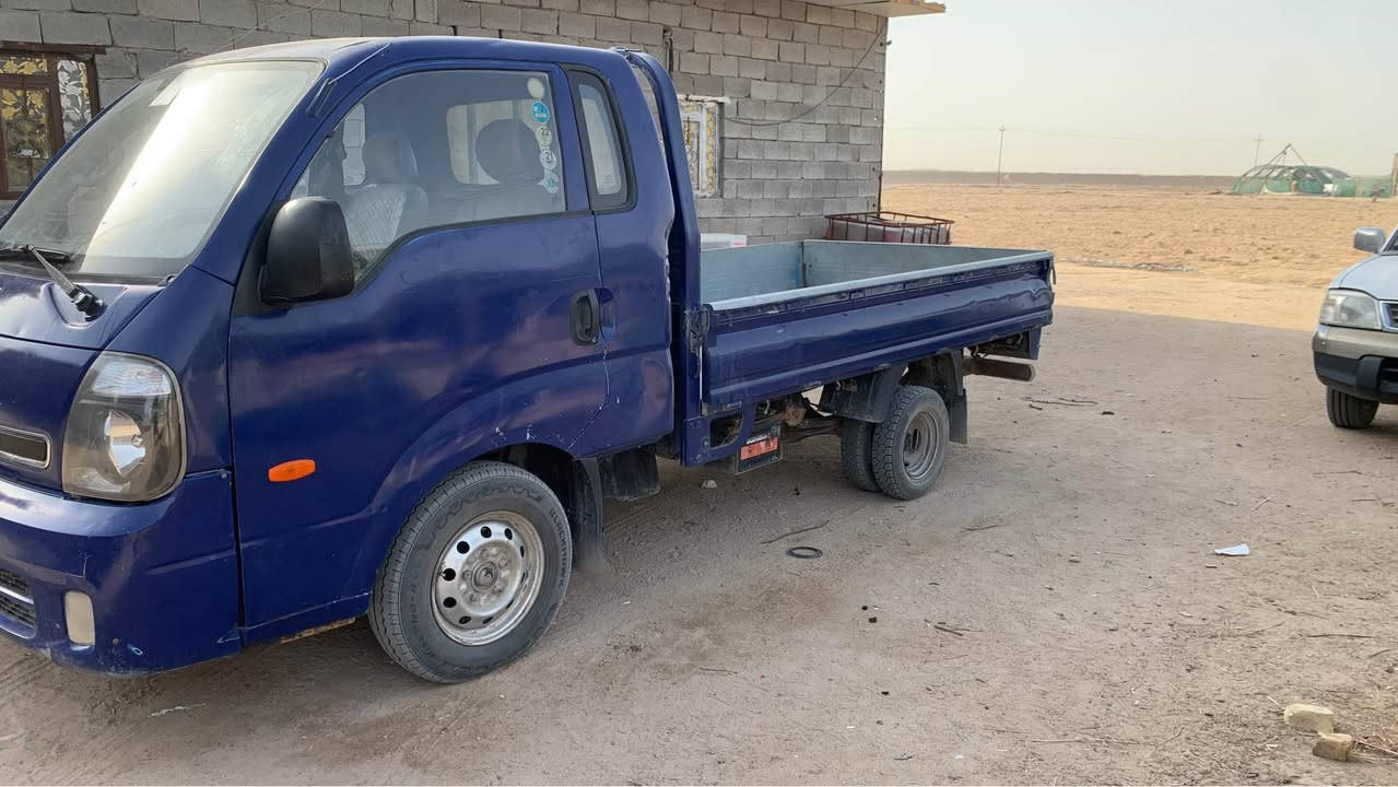 إسلام عليكم  كيه مسكر مديل 2013 (مراوس بسياره صالون جنون-راس ثور -مارك جديده) سياره نضيفه حداديه تخم تاير توه شاده مكينه مسكر 7 قبل شهرين شاده اترايك ٢٠٠ مكينه وكير جديدات. شاصي مكفول 
رقم واسط تحويل ثاني يوم سنويه صار اله شهرين 
مكانه بصره سفان. شراي. يتصل *********** موجود وتساب. البصرة, العراق
