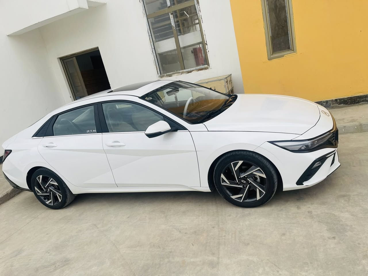 السلام عليكم
النترا مديل 2024 

اربيل تريد تحويل تريد وكاله حاضر

محرك 1500 دبل نوزل 

ماشيه 57 من هيه زيرو عندي 

سيارة كامله من كلشي

بيها دحجه مئشرها ويه الصور 

باتري جديد تخم نوزلات عبوة كامله 

مسويلهاادامه عامه 

عنوان بصرة شط العرب 

سعر 143 بيها مجال حگ الجيه

***********
