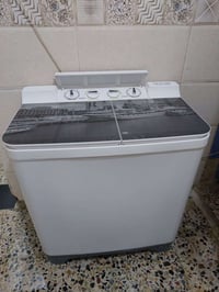 غسالة اخت الجديد حجمه ٣٠ هيتاشي كله شغاله اي عطل مابيه  07762060358