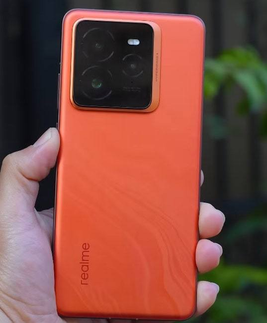 ريلمي GT7 بروG5 غني عن التعريف بطاريه 6500 شحن سوبر 120Wفقط بل نسخه الصينيه التفلون يدعم سوق بلي وجميع غدمات كوكل السعر 800 الف الرقم ***********
مكان بغداد
