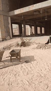 ونج بانزين • تصعيد مواد البناء • طابوق سمنت