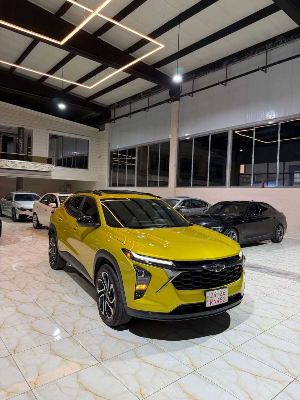 chevrolet trax
شوفلت تراكيس
موديل : ٢٠٢٥
سياره فول فول فول 
ماسفات SR
بدون سبخ و بدون دعم ارباك
قفد بها مكان واحد PDR بل باب خلفى
ماشيه فقد ٢٨الف كم km 
مكان سياره دهوك 
***********
سعر : ١٦٥ ورقه و بها مجال. سميل, دهوك
