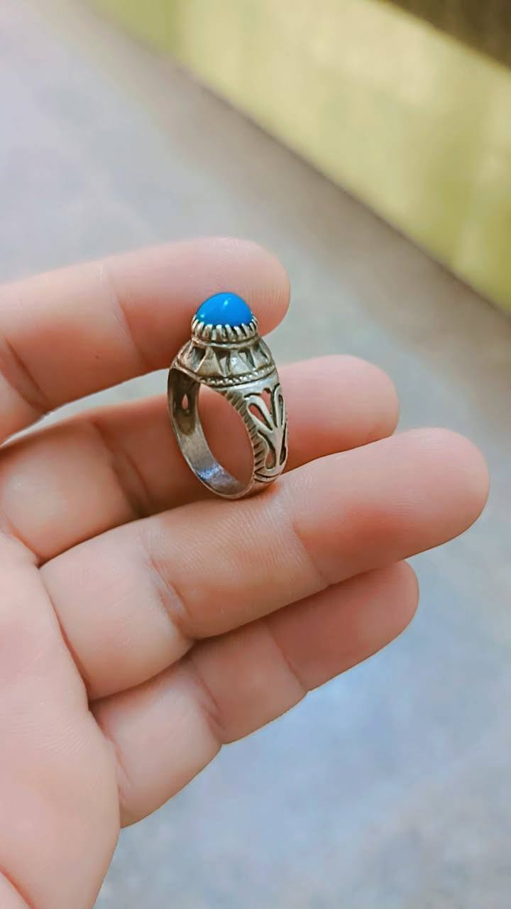 سلام عليكم 
البيع بغداد 
السعر ١٧٥ وبيهن مجال


**إذا كنت صاحب هذا الإعلان وتريد حذفه لأي سبب، رجاءا أرسل رسالة إلى الدعم الفني**