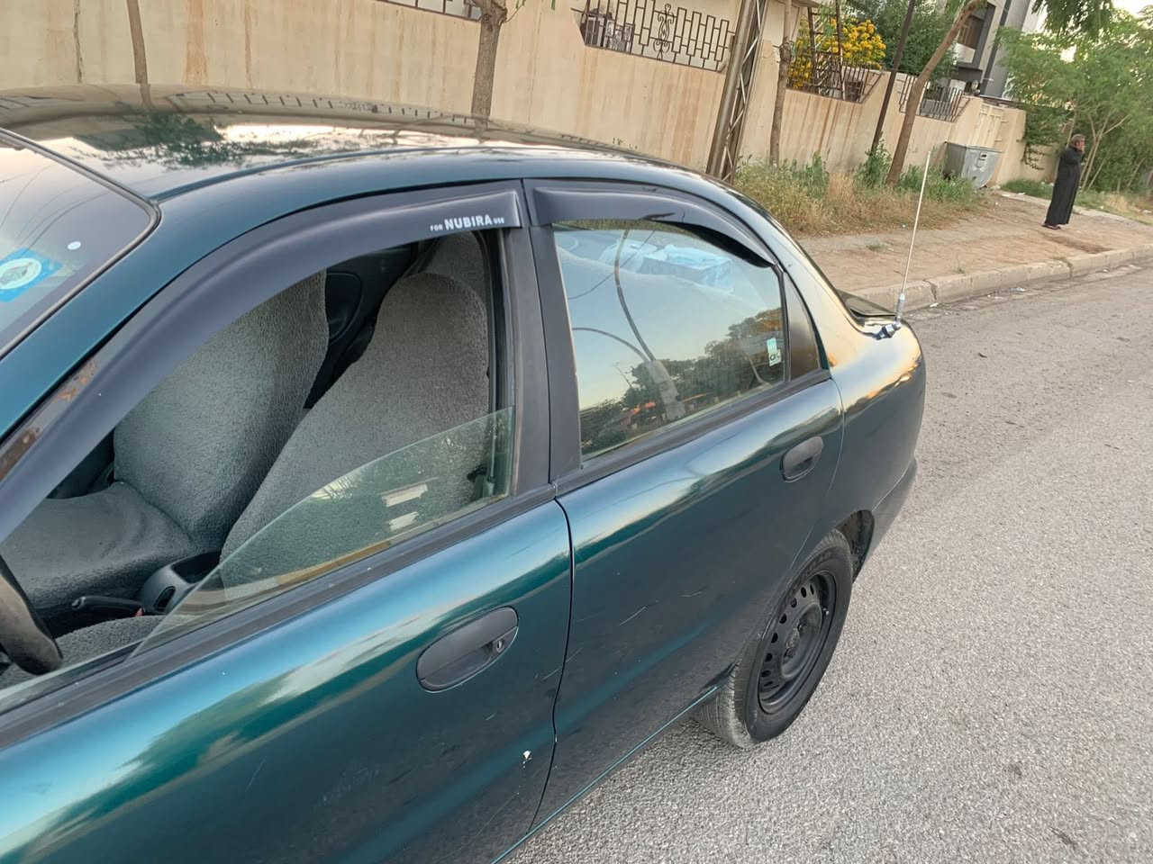 دايو لانوس موديل 97 رقم كركوك دولي لغايه 30 بي كابون بانزين تحويل وكاله بشرط كير محرك بشرط لا صرف ولا بخار بدون ضرر صبغ عام جماليه كاريائيات كله شغال تدفه شغال تبريت بي يحتاج كنبريسر جامات امامي كاربائي باتري جديد سعر 38 بي مجال عنوان كركوك ***********
