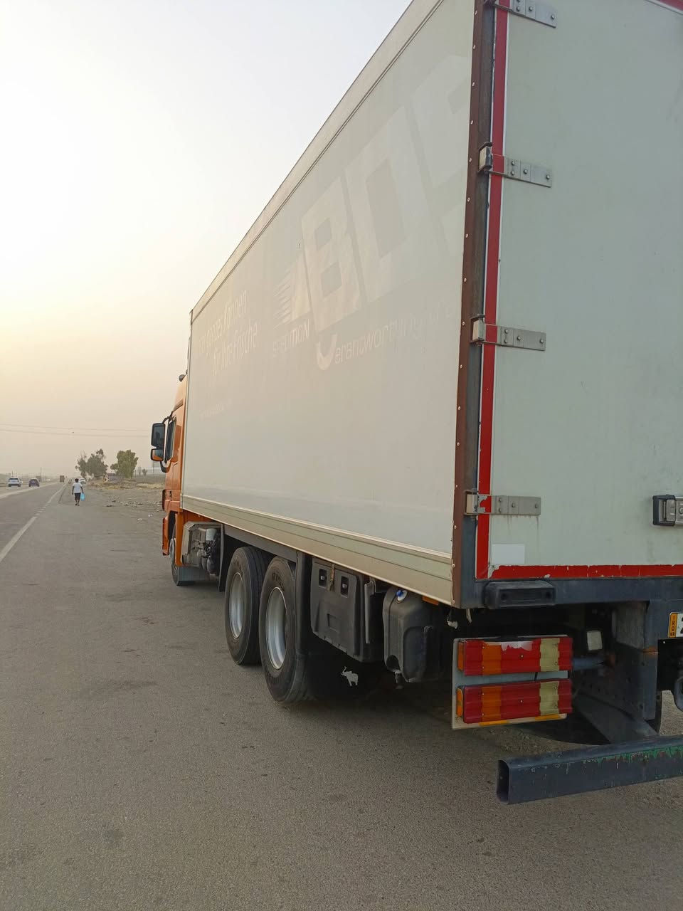 اكتروز لبيع
براد سحال 
موديل 2010
رقم هزه جديد
سيارة مكفول من عطل 
استفسار على خاص
***********
***********
