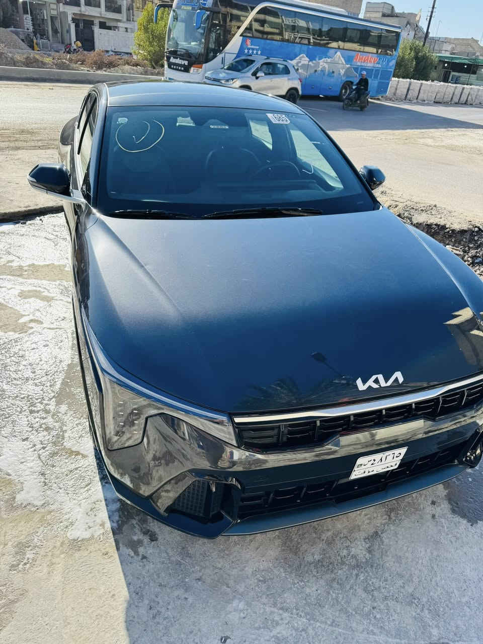 السلام عليكم كيه كي فور موديل 25 دخول جديد السياره فول موصفات جي تي لاين بنوراما السياره حادثها بل باب الخلفي بدون ايرباك الوره سايق امصلح مكفوله من التبديل ليبل واحد المكينه 1600 تيربو دبل نوزل سياره منفيس بسمي بدون رقم لاستفسار ***********السعر
