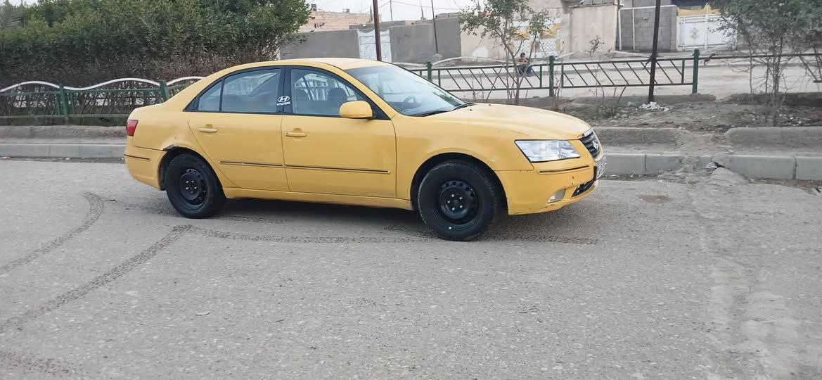 سلام عليكم من رخصت ادمن سوناتا موديل ١٢ سياره جاهزه رقم بصره نكليزي  العنوان ميسان ***********
