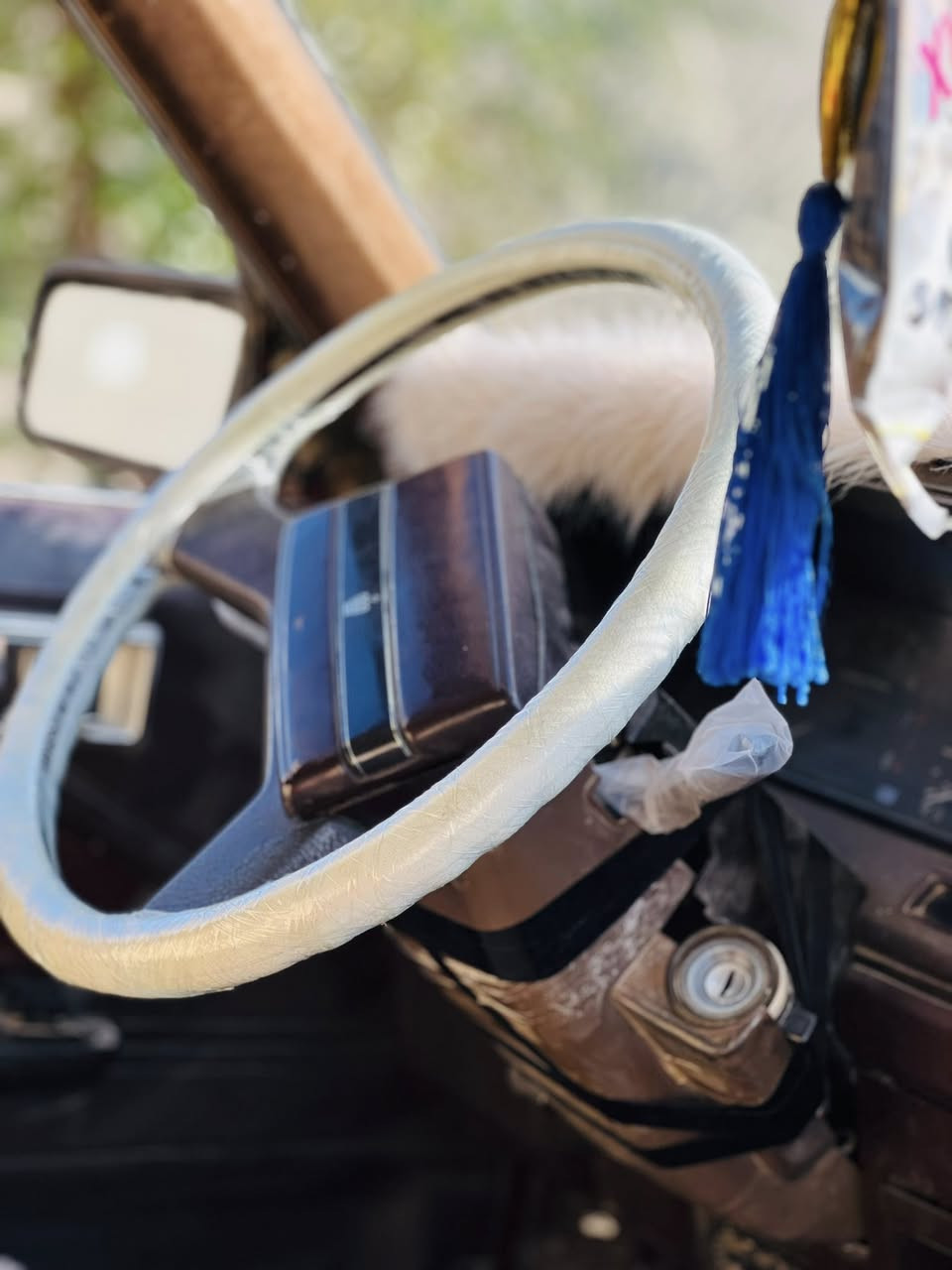 سلام عليكم 🫡 سوبر للبيع مديل 84سياره نضيفه مانقصه شي تبريد شغال كير عادي تفحص وترايك وين ماتريد حداديه تخم تايرات مكان سماوه سعر ٤٤بيهه مجال لطيبين تفاصيل :رقم ***********
