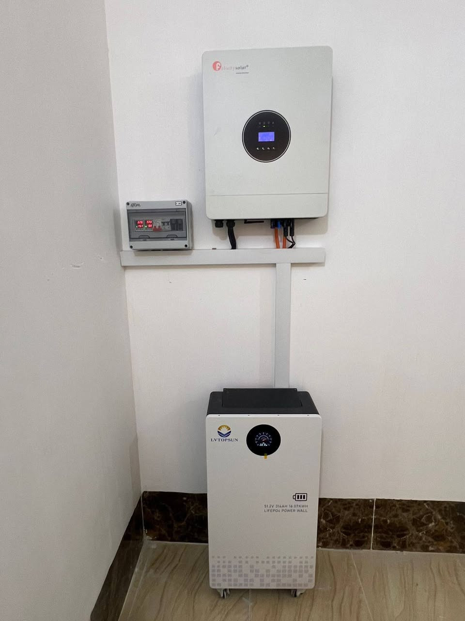 من قضاء #الــعلـم تم ولله الحمد تنصيب منظومة طاقة شمسية
للأخ #عيسى_الخليل 16امبيـر ليلـي نهـاري

مكتب منارات المدينة للطاقة الشمسية خيارك الأمثل للطاقـة المتجددة 

📌 صـلاح الدين/ تكـريت/ العلـم/البـورصة #عمارة_الضامن مقابل مجمع دكتور احسان الساري للحجز والأستفسار👇👇
المهندس حسن الجبوري 
*********** اسيا
*********** زين
مــنارات الـمـدينـة
