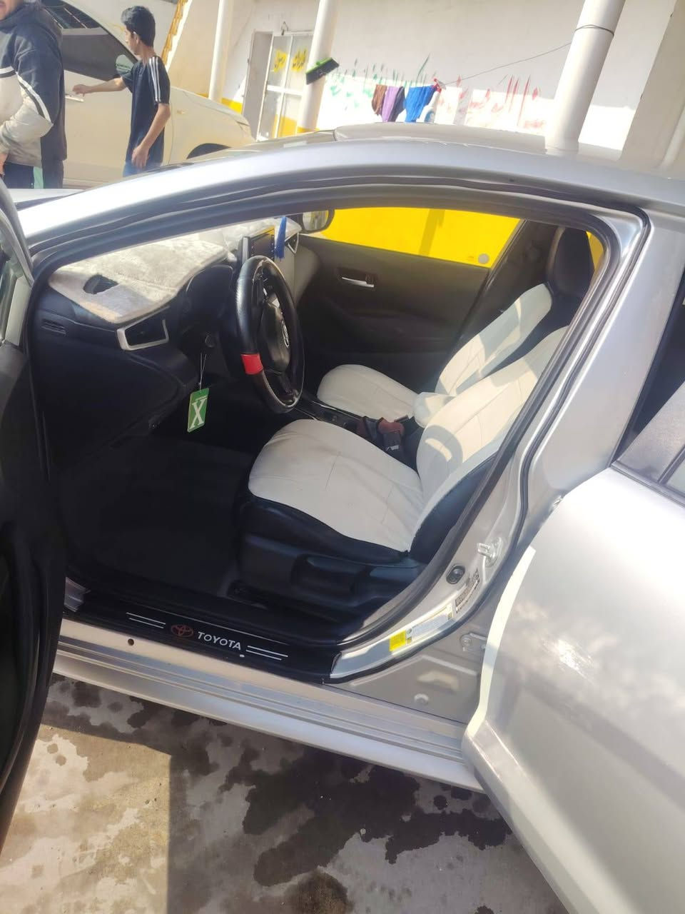 ضرر بنيد مبدل  وشوية بارد بالجامرلغ اليمين
***********يرهم مراوس ستاريكس 10وفوك كيفري, ديالى
