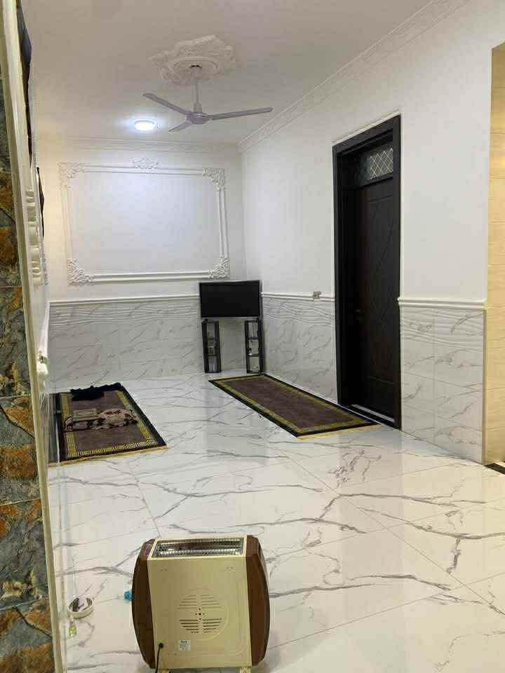 دار للبيع
المدائن شارع سيد علي
المساحة 200 متر طابو صرف سكني
التفاصيل 
استقبال 6x4
صاله 7x3
غرفة 4x4
غرفة 5x4
غرفة4x6
مطبخ حار3x2
مطبخ بارد 4x3
صحيات عدد 3
كراج 7x3
حديقة 7x3
الاستفسار  ***********
