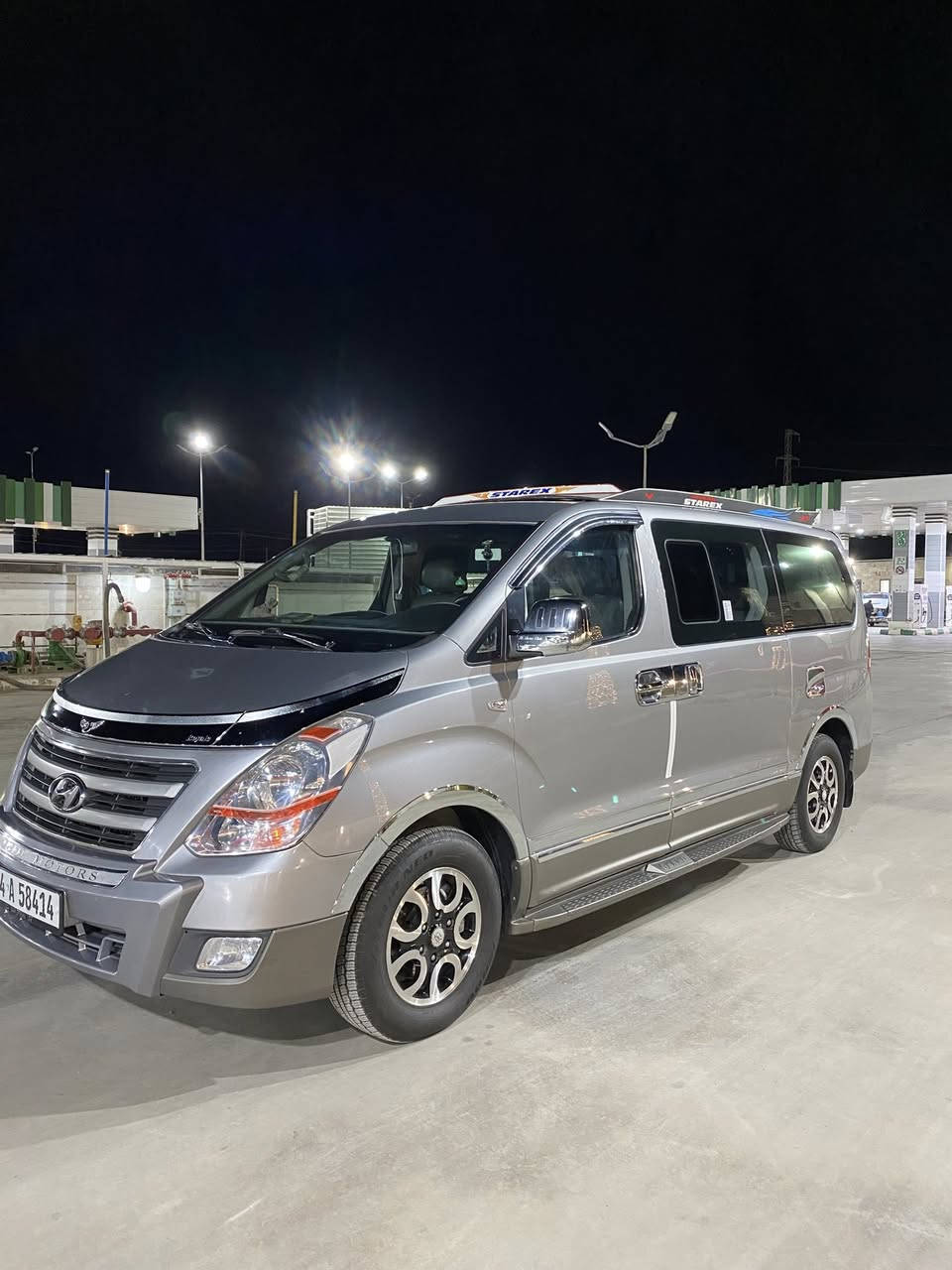 عـلى بركة الله والة الطيبين الطاهرين 

السلام عليكم ورحمة الله وبركاته . رمضان كريم عليكم احبتي 

__________

للبيع فقط.  ستاركس موديل  14  كفاله عامة ؏ـلى السونار

السياره با اسمي شخصياً مصفرة هيئة وضريبه وغرامات 

رقم بصرة. السيارة جاهزه ؏ اخر حبايه  

تبريد - حداديه - مكينه - كير خير من الله كلشي مرفق بالصور  

السيارة اصل سياحي   كفاله كوريا والعراق  

المحرك   (  مجول اصل ) 

السيارة ماشيه 400 الف حقيقي بدون تبديل اي قطعه 

استخدام السياره شخصي وغير متعوبه ابداً 

مكان السياره واسط قضاء الحي 

الاستفسار ؏ـلى السعر وباقي التفاصيل  الاتصال ؏ـلى الرقم 

***********  اخوكم سجاد المياحي 

اتصل ؏ـلى الرقم واني بخدمتك
