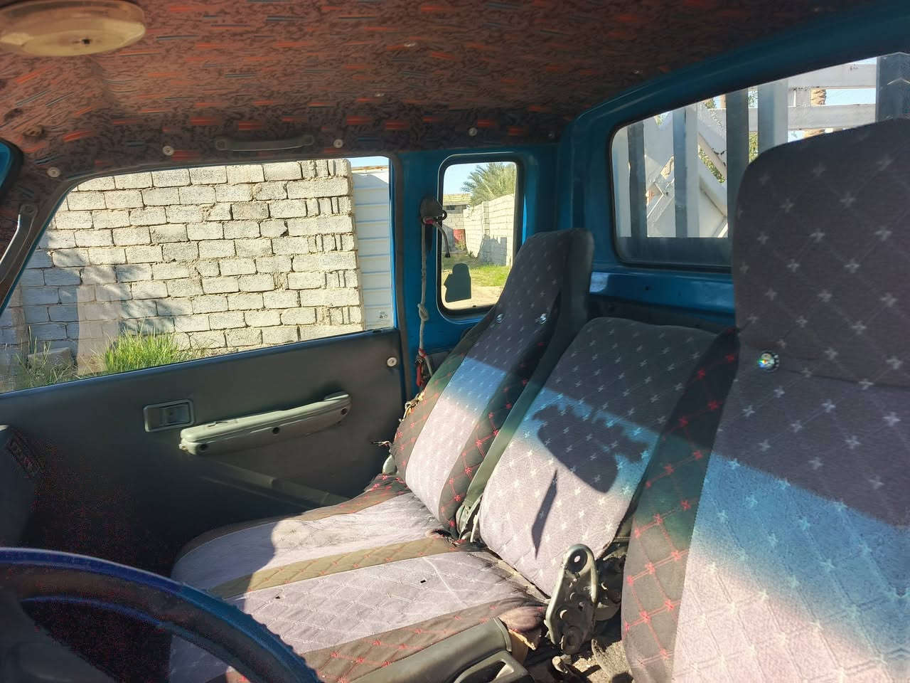 السلام عليكم 
كيا بنكو للبيع 
موديل 95,
رقم انبار انكليزي باسمي 
محرك بي تنقيص 
كير مكفول 
السياره شعار مدكوكه
السعر 50 وبيها مجال بسيط
الانبار الكرمه ابراهيم بن علي  
رقم الهاتف 
***********
