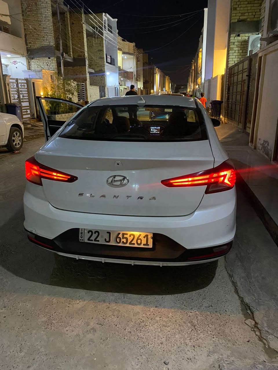 للبيع أو مرواس بالنترا 21-22
النترا  SE 2019 
وارد امريكي ماشية 98
اللون ابيض صدفي
المواصفات
نقطة عمياء
تحديد مسار
ابل كار بلي
كامرا خلفية
رادار امامي
----------
حجر بيئة امامي وخلفي شادلها جان مابيها
محرك 2000 دوش
حادثها بسيط جدا قبق جنطة وشوية جاملغات خلفية بسيطة
السيارة بأسمي
شواصي لغود كلة سليم تبريد تدفئة كلة سليم
للاستفسار مراسلة وتساب  *********** فقط بدون اتصال
