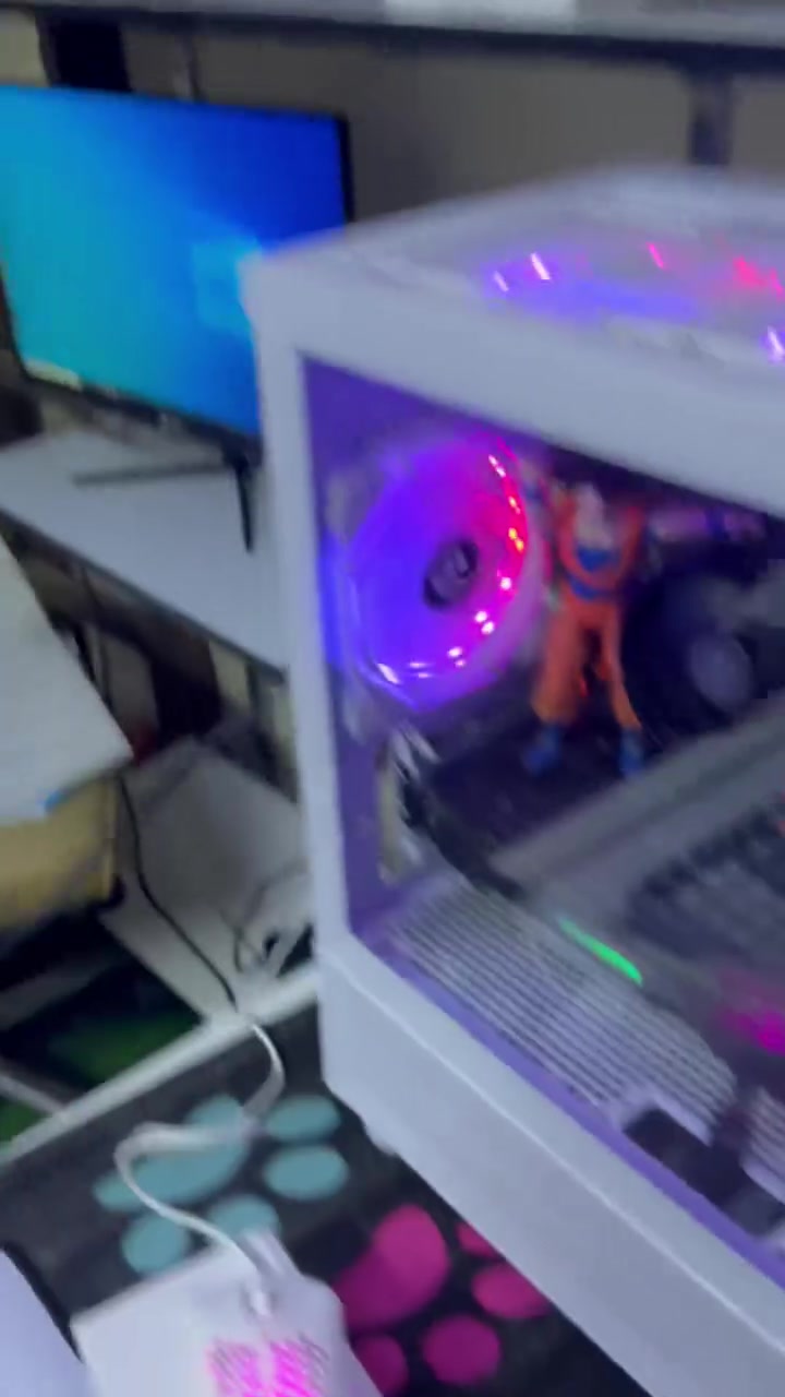 R5  3600
B450 GIGABYTE GAMING 
GIGABYTE GTX 1660 6G 3FAN OC 
RAM 16G 3600hz XPG RGB 
SSD  1T
Psu 650  DEEP COOL 
Case 5FAN   rgb 
الشاشة كيمنك 100hz حجمها 24 
الكيبورد ميكانيك + ماوس كيمنك +ماوس باد+ سماعات كيمنك
كل هذا بسعر 1.000.000 فقط
العنوان موصل دواسه عماره القدس مكتب البغدادي للحاسبات 
للتواصل واتس ***********
