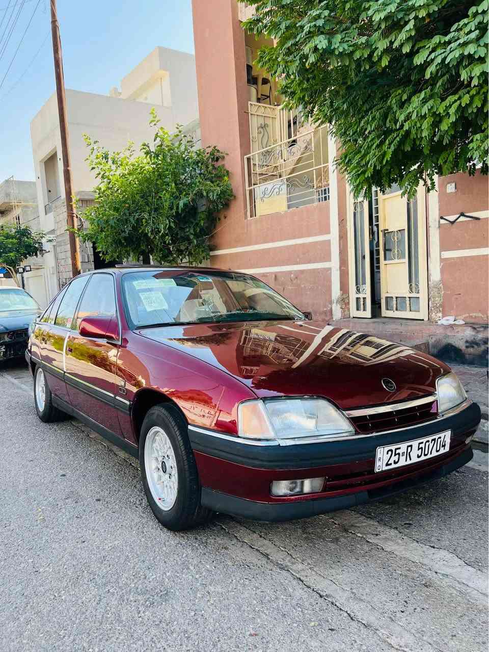 اوبل اوميكا 🚗***********
اوميكا موديل 1992 حجم 20 بيلادي كيرومحرك شرط
صدر امامي خلفي جديد رقم كركوك مشروع وطني لحد 30 جديد شرط تحويل و كالة 
سيارة كلير عام الجمالية لون ماروني مابيهاا ضرر سعرها 44 
صقف سلايت  مابيها مصرف 
مكان سيارة كركوك روناكي كركوك, العراق
