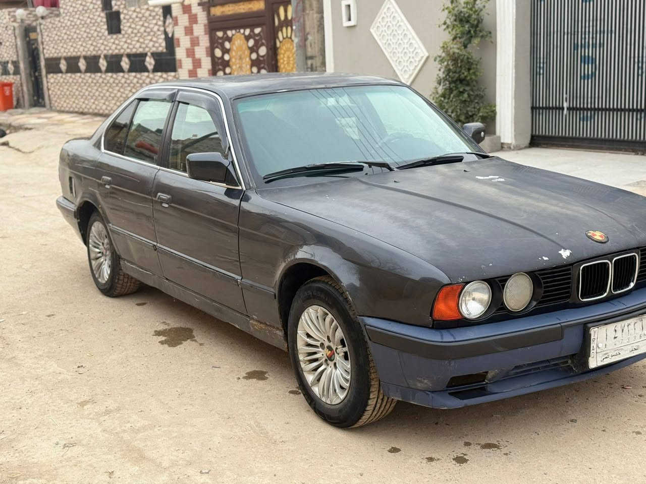 السلام عليكم
سياره بي ام دبليو 
موديل 89 
گير تو ماتيك 
سنويه نافذه لـ27 
مكينه وگير في فيتي 
مكفولات كفاله عامه 
حداديه نضيفه 
كهربائيات كلها شغاله 
تحويل ثاني يوم 
رقم نجف السياره راعيها بلبصره 
مشروع وطني 
الشراي يراسل واتساب او يتصل ما ارد ع تعاليق لانو ما متواجد بلفيس بوك  
العنوان بصره قضاء المدينه بني منصور 
رقم الهاتف ***********
