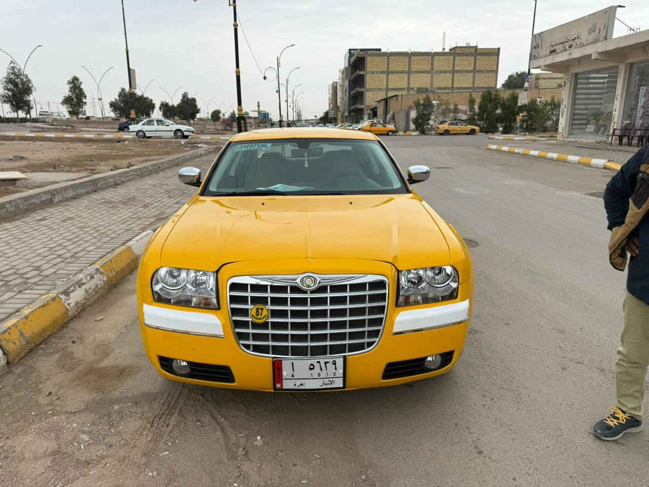 سلام عليكم اوباما ١٠اصل 
سياره جاهزه كلش تخم تاير تخم ويل 
حداديه بل جيس اكسن 
ما عوزه لف مكينه كير 
حدثه جاملغ لخلفي فقط 
مكانه كوت سعره ١١٥
***********
