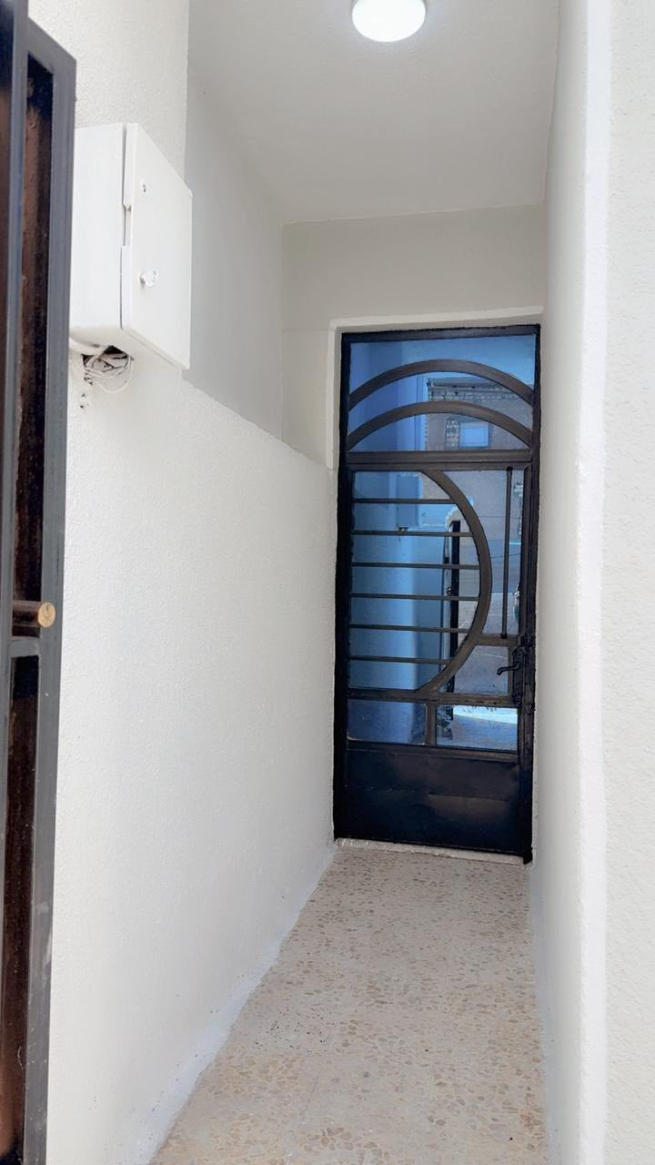 بيت 50 متر طابقين بناء جديد 2020 بلساهرون على شارع عشرين سعره 62 وبي مجال وهذه رقمي ‭0770 779 6669‬
