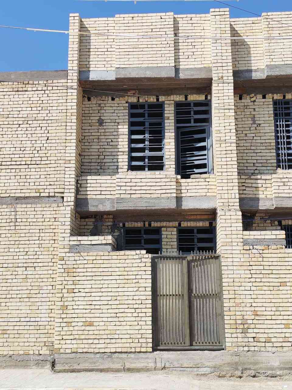 السلام عليكم
هيكل 50متر للبيع 

حي الكوفة قرب الاستداره الاولى1

المنطقة كامل خدمات 

هيكل شغل درجه الأولى 

رفت حصيره

 طابوك جمهوري

شبابيك تفصال 

الارتفاع الطابق الاول 3متر 40سانتيم    

الارتفاع الطابق الثاني 3متر 30سانتيم 

الستاير متر 60سانتيم 

شغل درجه اولى 

ما شاء الله 

موفق لي يا خده 

الاستفسار على السعر على الاتصال

***********
