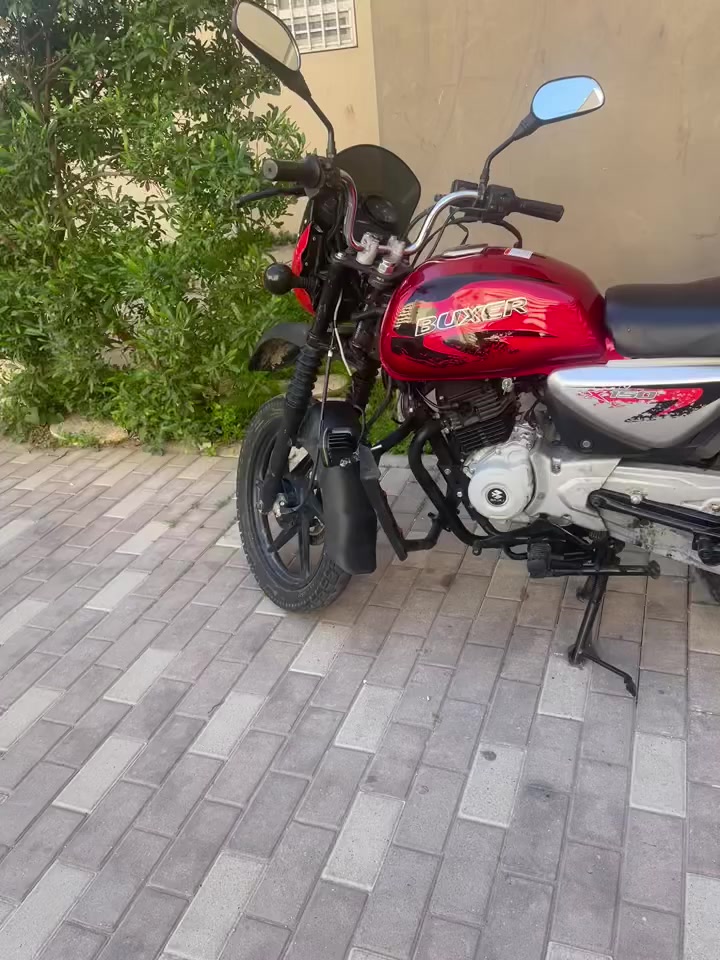 سلام عليكم بوكسر موديل ٢٣ دراجة شوفت عينكم كلشي بيه جديد محرك مكفول من التبخير ولتنقيص رقم بغداد تحويل ثاني يوم بس راعيه بعدني  ما محوله كبل تحول مكينه خرسه شوفت عينكم  رايده ٢٤٠٠ وبيه مجال قليل مكاني بسمايه ***********
ملاحظه ماشيه ٣٤ الف حقيقي تحياتي للجميع ♥️
