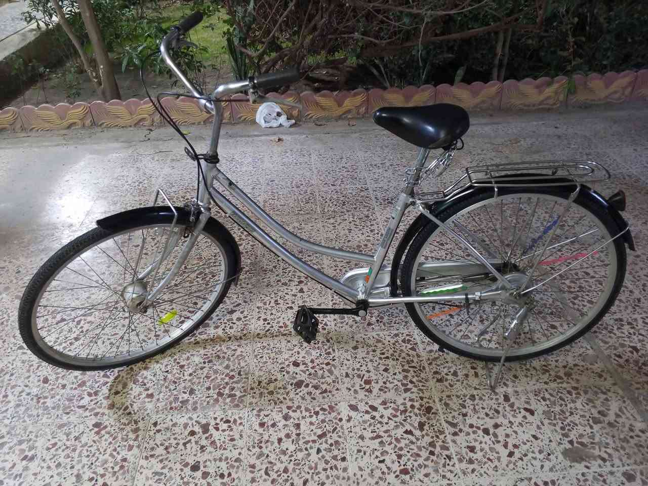 للبيع
بايسكل الرصاصي حجم ٢٦ سعر ٦٥الف
بايسكل الاسود حجم ٢٦ سعر ٧٥الف
مكاني بغداد التاجي 
للتواصل ‏‪***********‬‏
