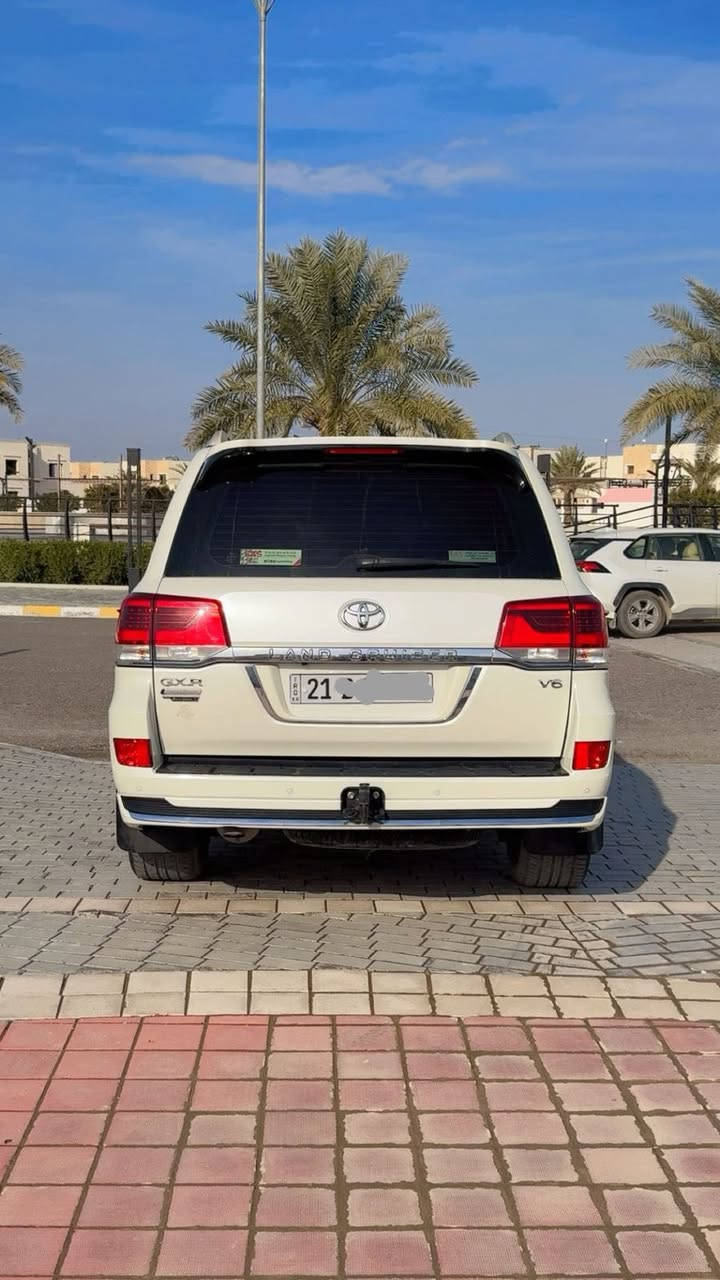 السلام عليكم

لاند كروز موديل 2021 خليجي
السياره بدون حادث 
الباب الخلفي والجاملغ الامي 
بارد حك اصبعين 
ماشية 110 الف
6 سلند 
مكان السيارة تكريت
 السعر495ورقه 
صاحب السياره :***********
