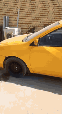 السلام عليكم ByD. موديل 13.  سياره نضيفه. كير محرك هونداي. محجوزه مال مصرف.  تبريد تدفئه شغال. العنوان بغداد. السعر. 23. وبيها مجال.  ***********
