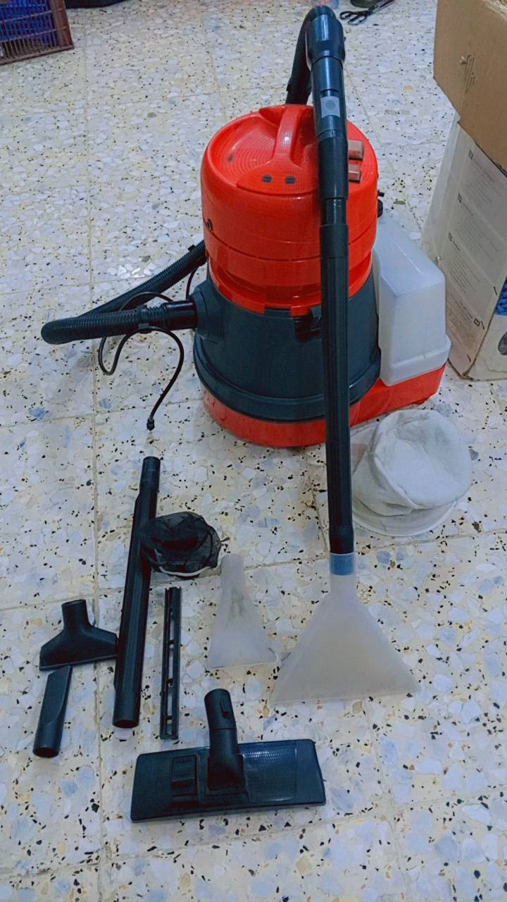 مكنسة كهربائية + تغسل غسيل جاف للقنفات والسجاد 
جليكانات عدد (٣) سعة (٣٠ ) لتر
برميل سعة (٢٠٠ ) لتر بلاستيك 
مبردات مستعملات للبيع نظافة (50%) كل الاغراض للبيع وبيهم مجال للتواصل واتساب ***********
