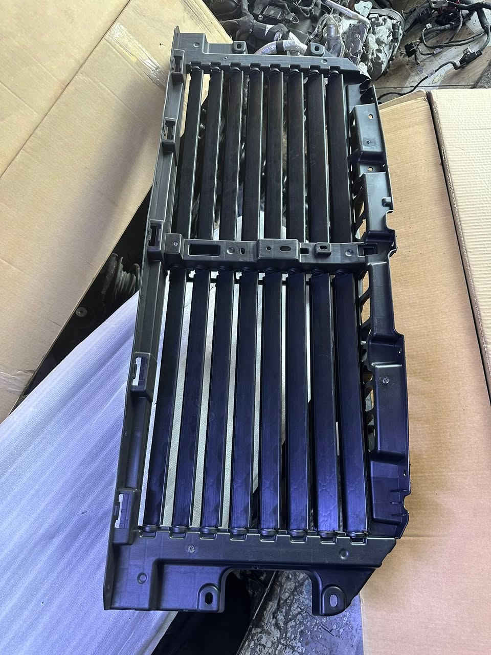 فورد F150   2024   XLTبوابه امامى كبير وشبك STX  XLT


**إذا كنت صاحب هذا الإعلان وتريد حذفه لأي سبب، رجاءا أرسل رسالة إلى الدعم الفني**