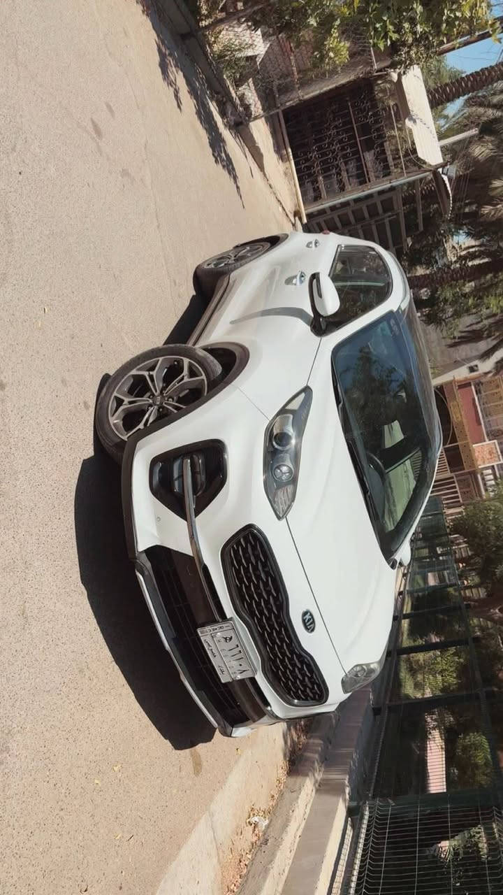 ‏كيا سبورتج خليجي 2019
‏جيتي لاين أعلى فئة
‏ماشيه 137الف كيلو 
‏فول مواصفات  
‏1-تحكم ستيرن جهتين 
‏2-گامرا دواره
‏3-بصمه
‏4- لون ابيض ( صدفي )
‏5-لايت زنون 
‏6- لد امامي وخلفي
‏7-هند بريك بصمه 
‏8-شفتات استيرن 
‏9- شاحن واير ليس 
‏10- تبريد ابيانو 
‏11-بانوراما
‏13-شاشة اعطال  
‏15-قطعتين تبريد 
‏16- بصمة ابواب  
‏17-جام اوتو
‏18-محرك٢٠٠٠ دوش
‏19-اشاير مري  
‏20- ثلاث انضمة قياد
‏22-كشنات كهرباء
‏26- جنطه كهرباء 
‏28-نضام الترحيب تلقائي عند الاقتراب..
‏29-مانع انزلاق
‏وهواي مواصفات بعد
‏مكان السياره:  بغداد الدورة
‏السعر 188 بيها مجال حك الجيه
‏للاستفسار الاتصال على الرقم
***********
