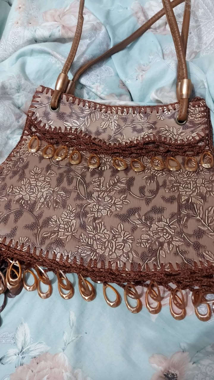 عندي هل جنط اجاني من الحج اريد ابيعه


**إذا كنت صاحب هذا الإعلان وتريد حذفه لأي سبب، رجاءا أرسل رسالة إلى الدعم الفني**