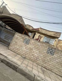 بيت 300م للبيع في منطقة ضباط حي سومر / محلة 317 واجهـة 12م * نزال 25م ...