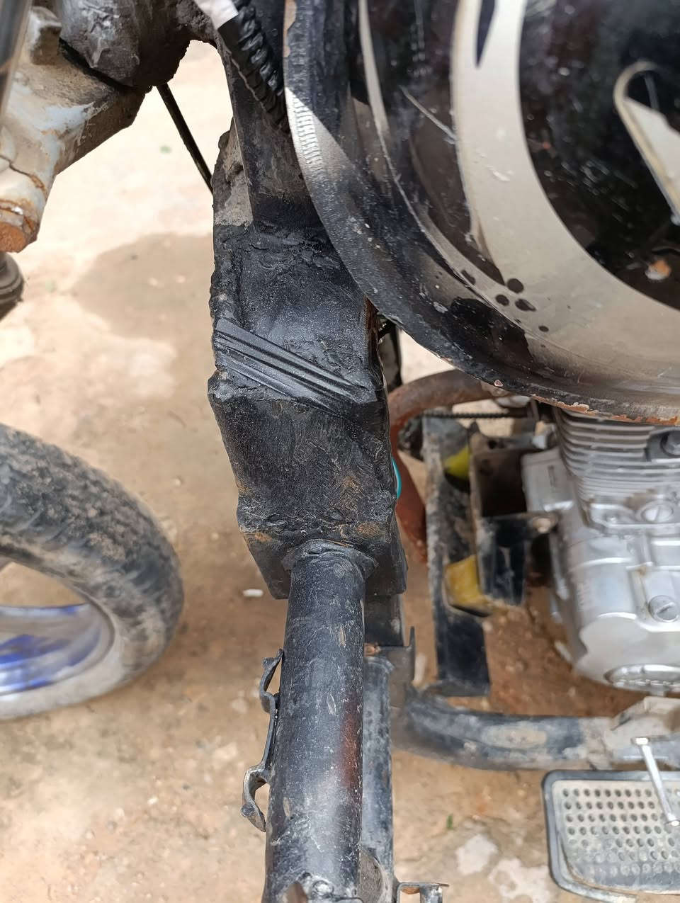 سلام عليكم ستوته موديل 2013 اوراق من الوكيل مداور السعر 650 وبيها مجال قليل  ***********
