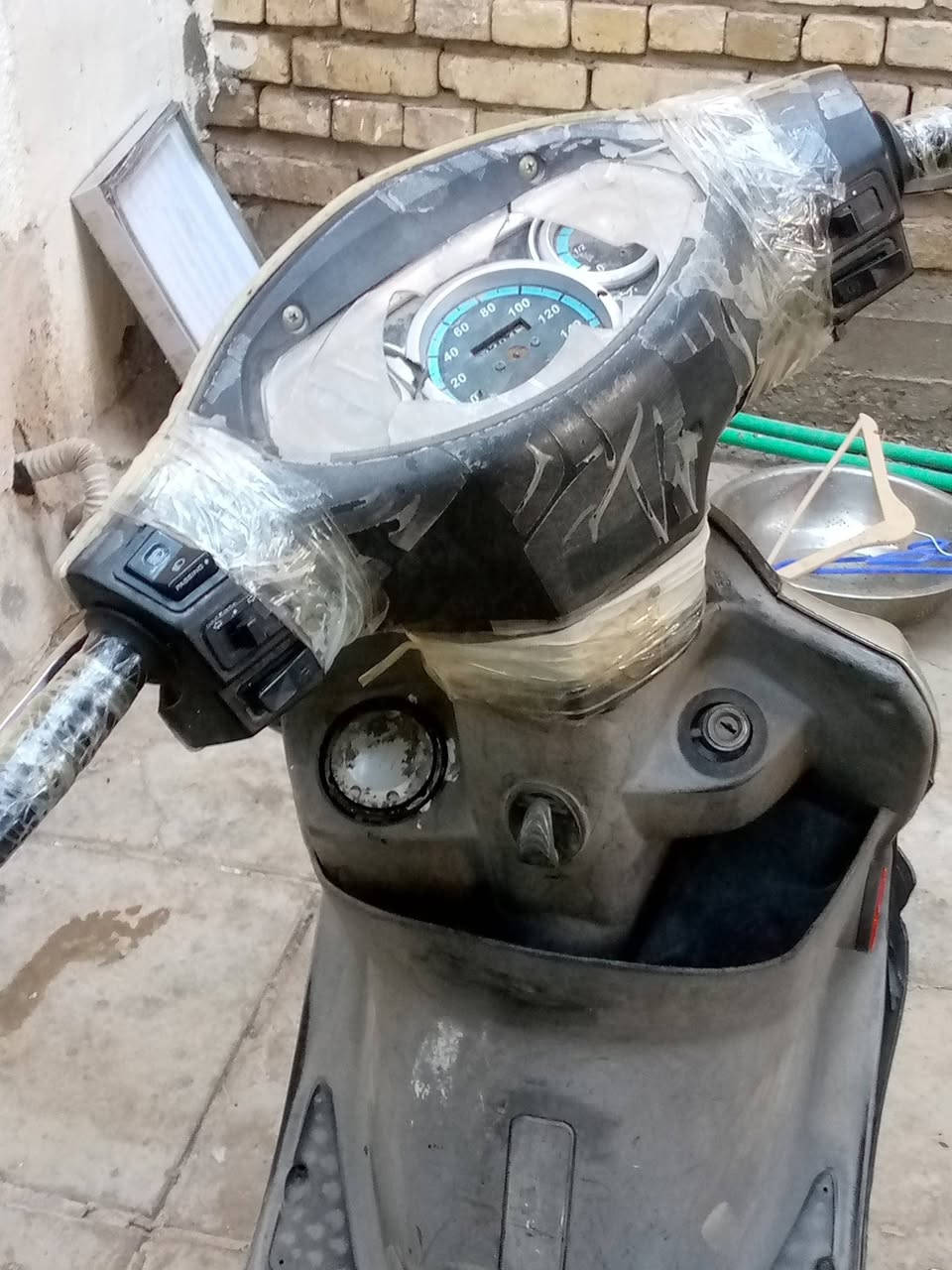 دراجه كامكو جي فور
الدراجه كوم حديد 
جانت تشتغل كلشي ما بيه بس وكفت 
سعره 150 
مكاني الناصريه حي الشهداء 
***********
