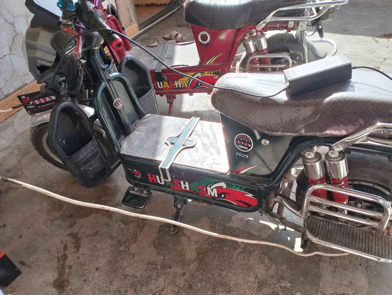 شحن جبلي واحد موديل 24 مابي ي نقص ثاني موديل 22 بي نواقص سعرهن 700 مكاني كبيس رقم ***********
