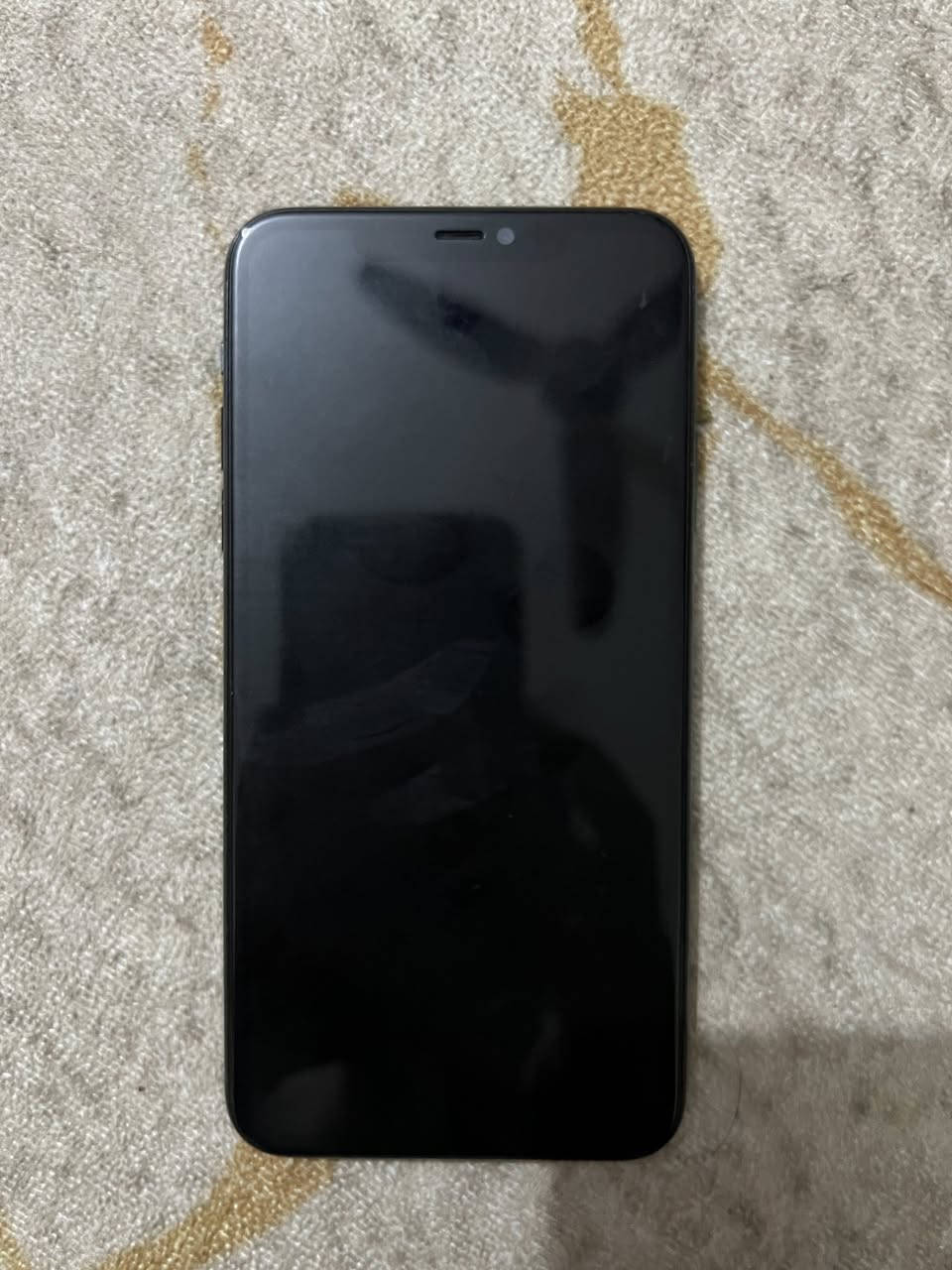 11 برو ماكس نضافة فول سعره 350 بغداد الاعضمية
***********
