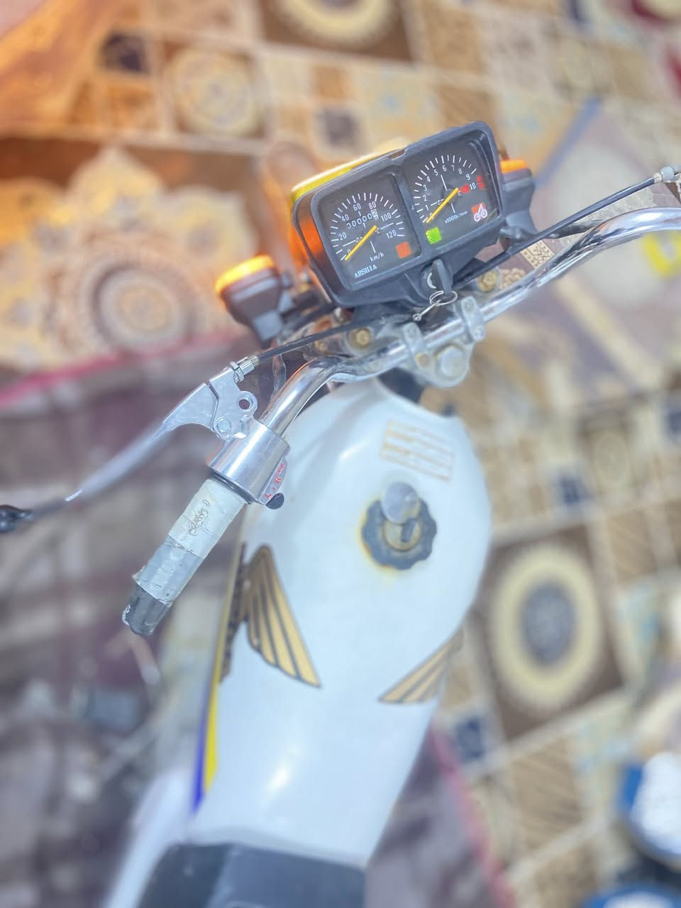 للبيع اربعه كير نضيف بيه خيط بخار اصولي مديل ١٥ وكيله العارضي المكان نجف مقابيل قريت الغدير. السعر ٤٥٠ وبيه مجال الموشراي خلي يطلع كبل


**إذا كنت صاحب هذا الإعلان وتريد حذفه لأي سبب، رجاءا أرسل رسالة إلى الدعم الفني**