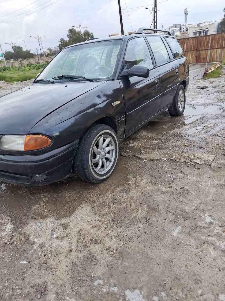 اوبل استرا استيشن 1997 رقم بغداد انگليزي بسمي لل 2031 سياره بيها صبغ جماليه من تقحيل بدون معجون محرك 18 لا صرف ولا رخاوه من تبديله للتبديله السعر 38بيها مجال قليل.مكان السياره الموصل
*********** كورك بيه واتس اب
‏‪***********‬‏ كورك
