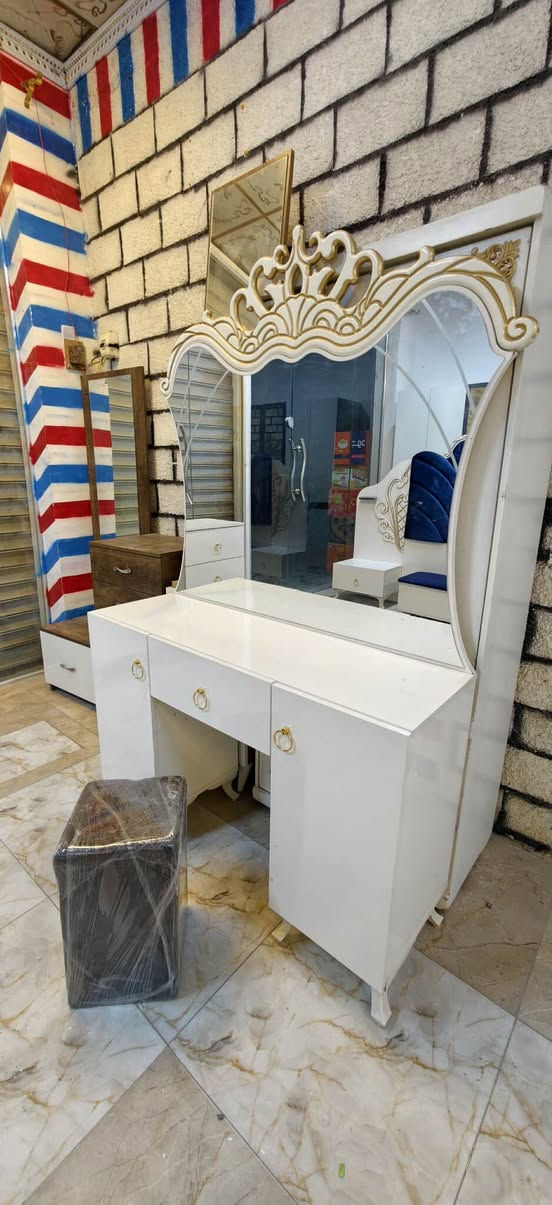 اهلا وسهلا متابعينه الكرام 🌹
نقدم لكم غرفة تركية حديثه مودرن متكونه من 7 قطع مع هدية طابوريه  سعره 800 مع شد ونقل داخل بغداد مجاني  ✨
ملاحظه// اول حجز اله خصم ويكون سعر الغرفة 700شامل شد ونقل داخل بغداد مجاني  
متوفر توصيل للمحافظات لطلب والاستفسار مراسله الصفحه او واتساب ***********
