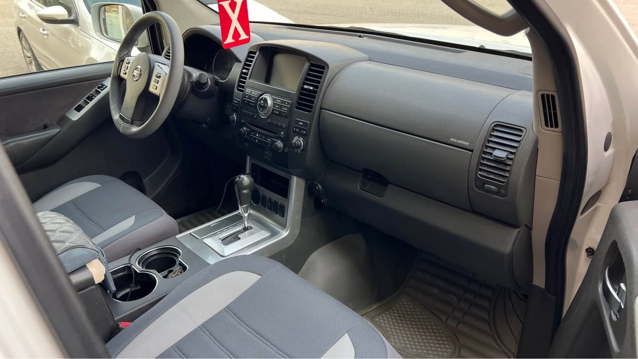 نيسان بافندر خليجي 
موديل ٢٠٠٨ 
رقم بغداد مشروع وطني باسمي

السيارة جديدة بمعنى الكلمة 
و شوفتها احلى من الصور 
وكلشي موضح امامك بالصور  
السيارة مكفوله من الحادث و الصبغ 
والبارد و الايرباك والشخوط

جديدة ما ناقصها اي شي الي ياخذها الف دينار ميصرف عليهه
مكينة وكير مكفولات 
صدر امامي خلفي جديد
تخم تاير جديد 
تبريد تدفئة كله شغال

السيارة مواصفات SE  مو فارغه 
فتحة سقف
ترايش بوب
وشاشة 
حساس اطارات 
سنترلوك 
بلاجكتورات 
ويل كب
سبعه راكب 

العنوان ديالى بعقوبة 
السعر ١١٢ وبيهه مجال بسيط للشراي الجاد
للاتصال *********** بعقوبة, ديالى
