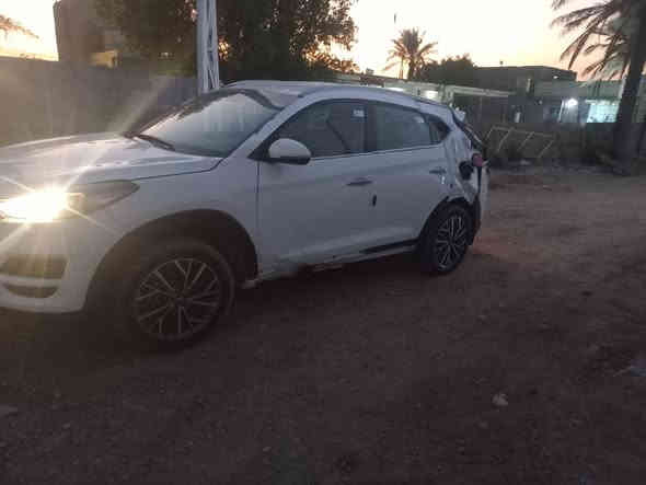 السلام عليكم
توسان موديل 20  فول مواصفات عدا الفتحة رقم  اربيل تعرضت  لحادث ابيعها على حادثا 
العنوان بغداد جسرديالى 
الاتصال ***********
عذرا عن المراوس
الخاص مغلق مغلق
