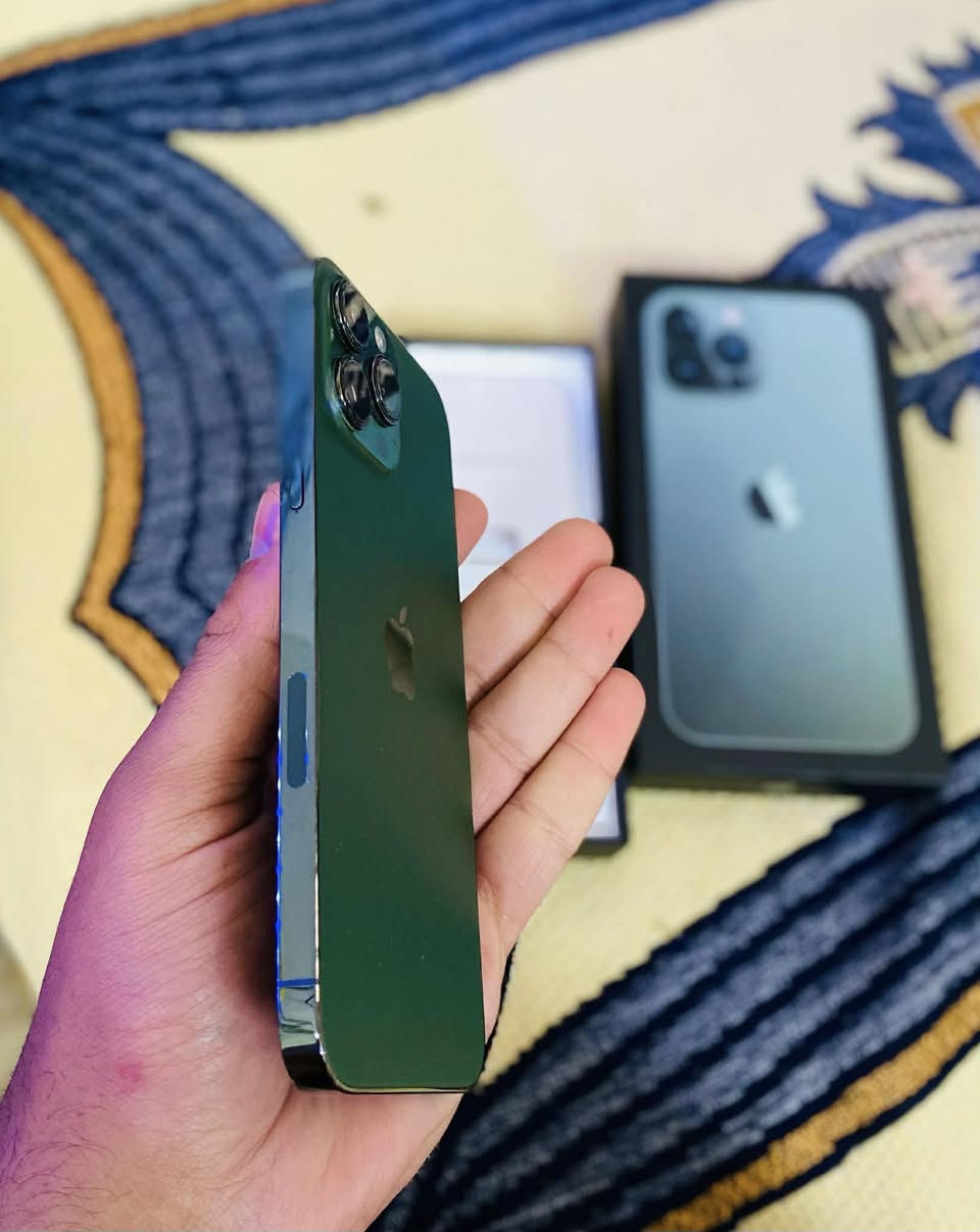 ايفون 13 برو ماكس لون زيتوني ذاكره256 بطاريه84 معلايه96 جهاز مكفول من كلشي شرق اوسط

فول نضافه اكفله من كلشي مكاني حله مركز مدينه 

موجود فقط وتساب ***********
