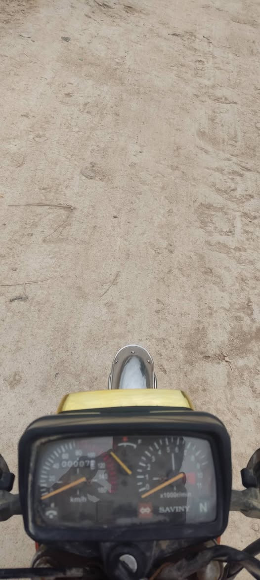 السلام عليكم دراجه سيڤان للبيع الموديل 2020 اوراق اصوليه مكينه مامفتوحه الدراجه شغاله سلف كلش نضيفه السعر 350 وبيها مجال بسيط مكان الدراجه المحاويل رقم الهاتف *********** رجاءاً موشراي لٱ تتصل بيه
