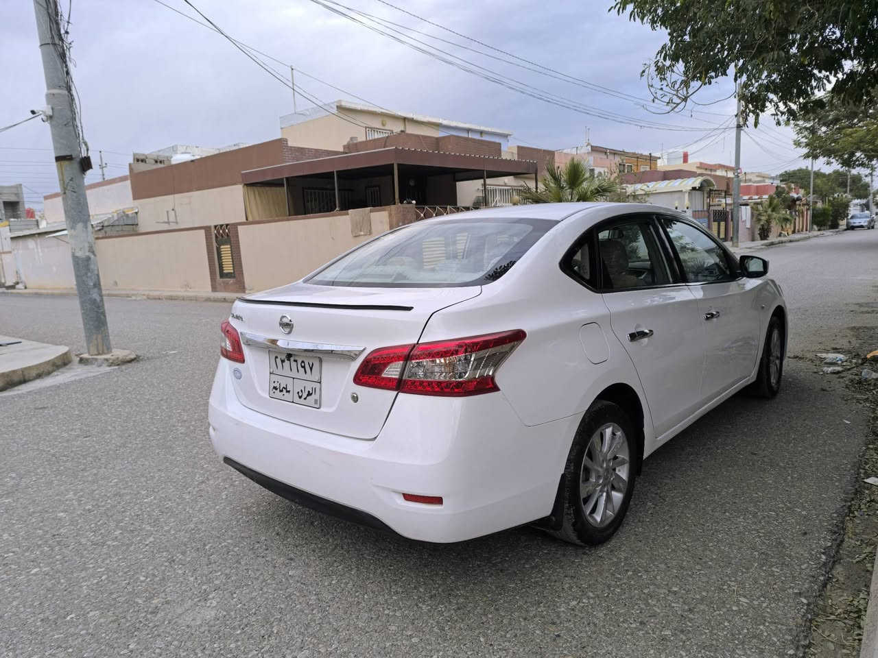 نیسان سینترا خلیجی.2018 سپی.تەنها 56 هەزار ڕۆشتووە.دوو پارچەی بەخە بێ ناو گرتن....هەمووی لۆکە لە سەر شەریکە.شوین کفری.کلار.سعر.118م.***********
