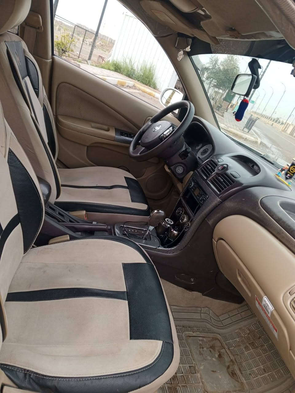 السلام عليكم لبيع سني موديل 2009 السياره جاهزه من كلشي المكان سامراء شرط التحويل والسعر 90 ملاحضه اني مكلف بل نشر اتصل على صاحبها ***********
