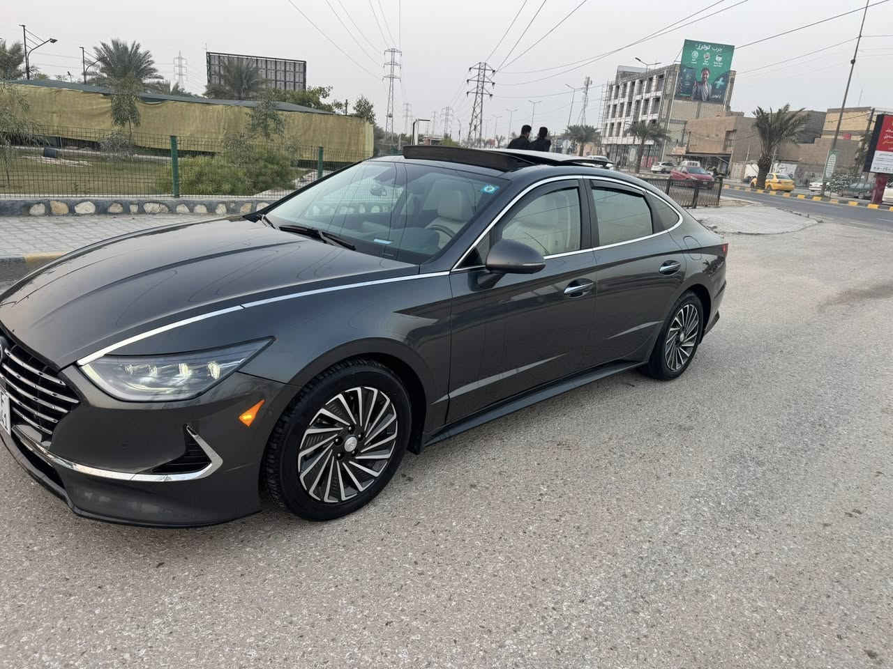 سوناتا 23فول للاخير اعلى مواصفات بالسوناتا كلشي بيه بدون ايرباك قطعه وحده جديده السياره 
***********
اتصل وبخدمتك
