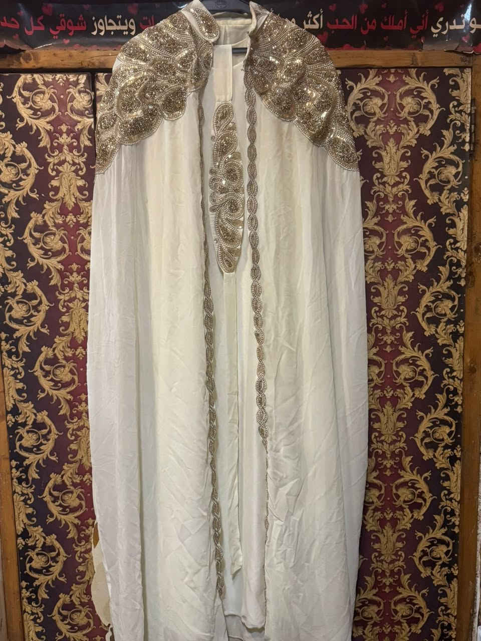 قفطان عقد زواج قياس ٤٤/٤٦ملبوس ع كد العقد اخو الجديد لونه اوف وايت سعره ٤٥  مكان بلديات


**إذا كنت صاحب هذا الإعلان وتريد حذفه لأي سبب، رجاءا أرسل رسالة إلى الدعم الفني**