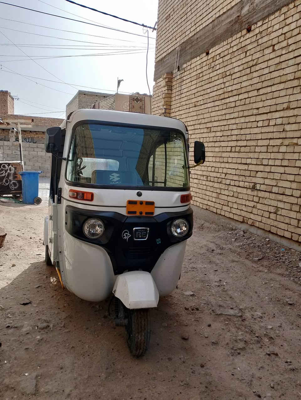 تكتك للبيبع كفاله عامه
المكان بغداد الشعله  
موديل 22 شهر 11رقم بغداد ***********
